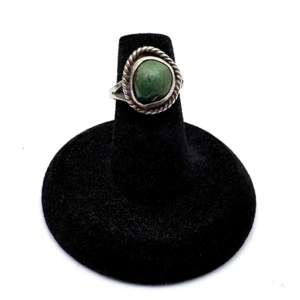 Vintage Sterling Silver Green Turquoise Rope Border Split Shank Ring Size 5 1/2